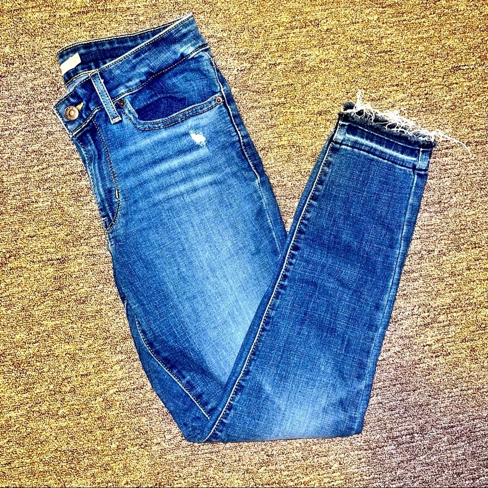 Levi’s 711 Skinny